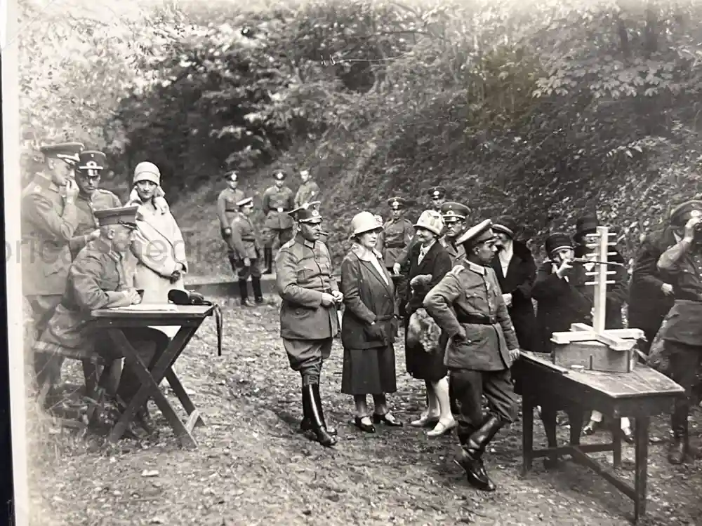 WWII GERMAN GENERAL'S PHOTO ALBUM - GENERALT. ALFRED VON PUTTKAMMER