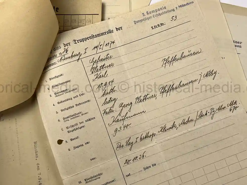 PANZER WEHRSTAMMBUCH & DOCUMENT GROUPING - PANZER REGIMENT 3