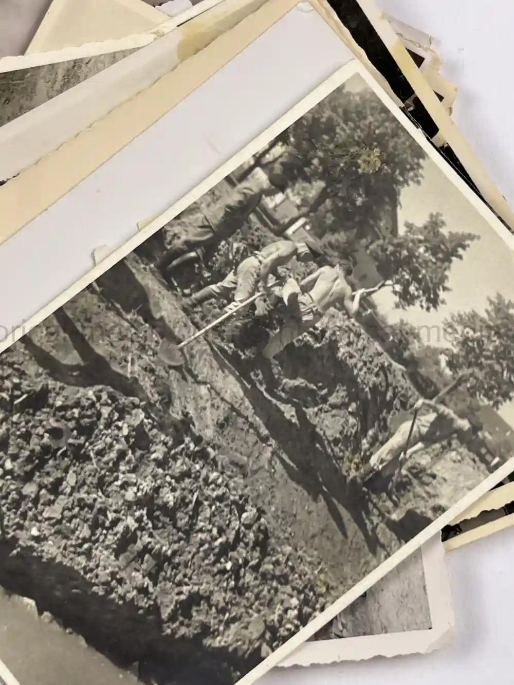 WWII GERMAN PHOTO & DOCUMENT GROUPING - JAGD KOMMANDO 3