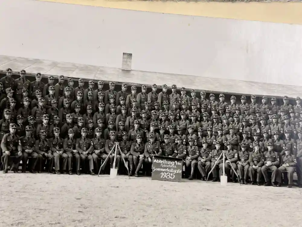 WWII GERMAN PHOTO & DOCUMENT GROUPING - JAGD KOMMANDO 3