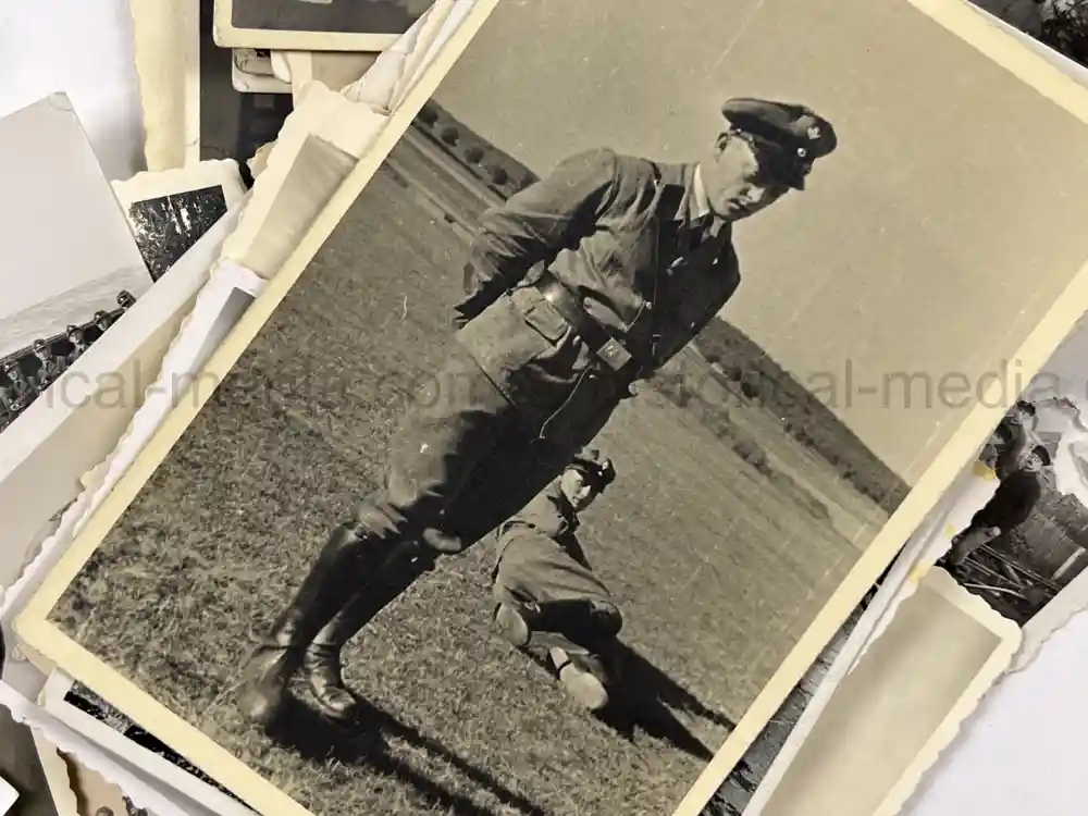 WWII GERMAN PHOTO & DOCUMENT GROUPING - JAGD KOMMANDO 3