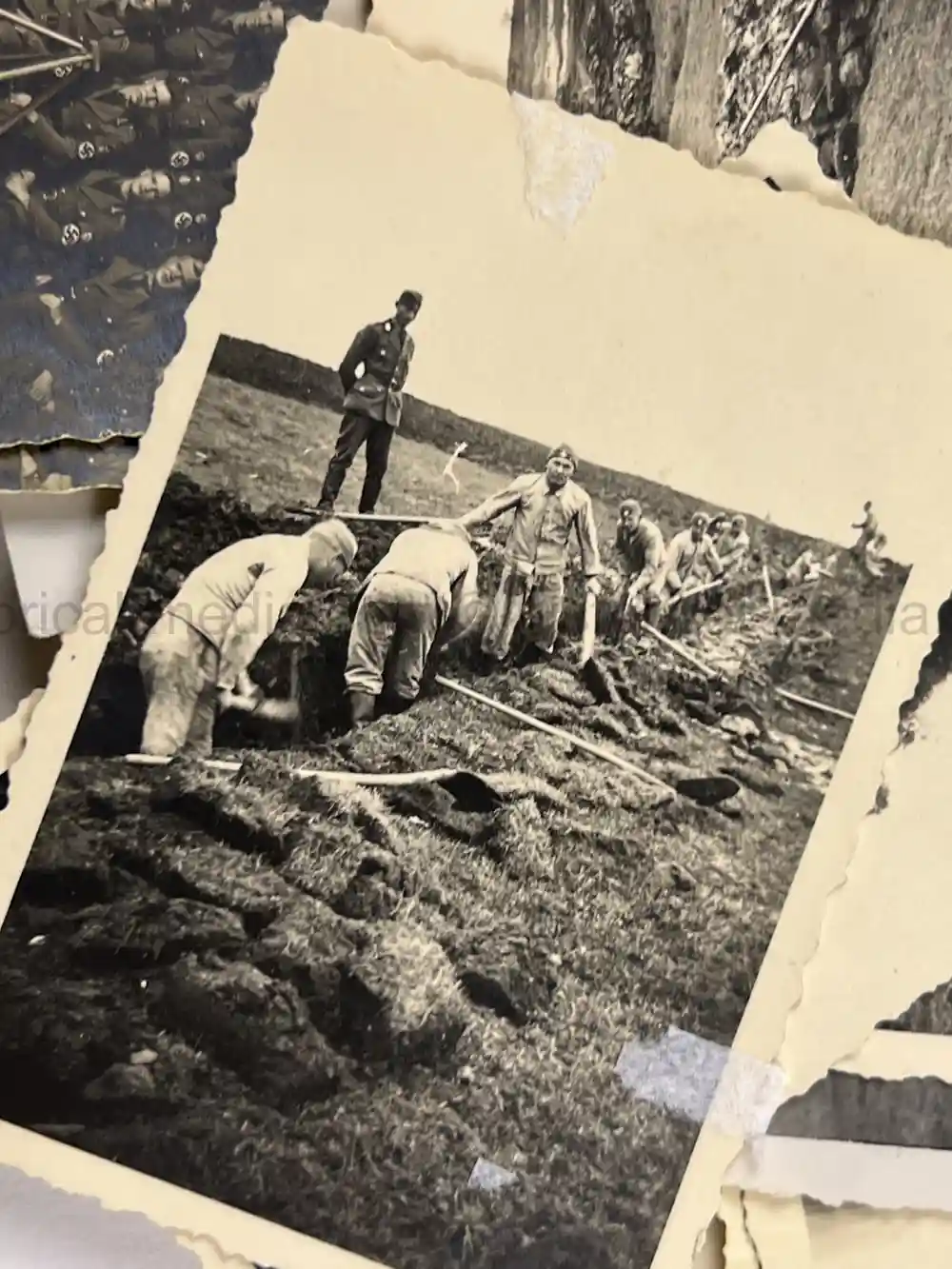 WWII GERMAN PHOTO & DOCUMENT GROUPING - JAGD KOMMANDO 3