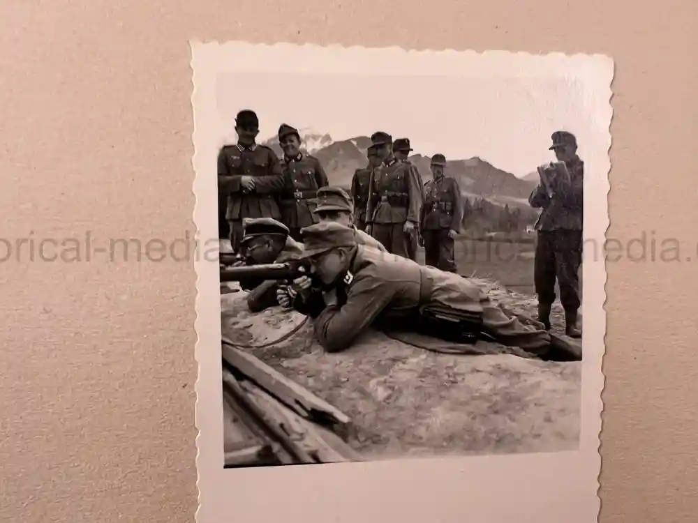 GEBIRGSJÄGER HAUPTFELDWEBEL PHOTO ALBUM - DOG HANDLER GEBIRGSJÄGER HAUPTFELDWEBEL PHOTO ALBUM - DOG HANDLER