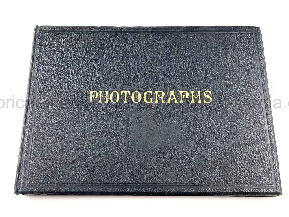 LARGE WWII GI COLLECTION OF GIRLY MAGAZINE CLIPPINGS