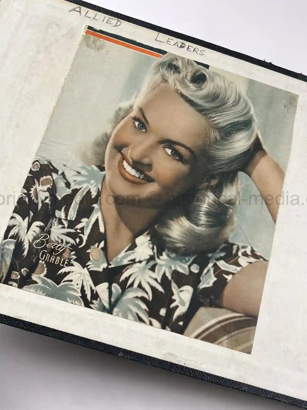 LARGE WWII GI COLLECTION OF GIRLY MAGAZINE CLIPPINGS