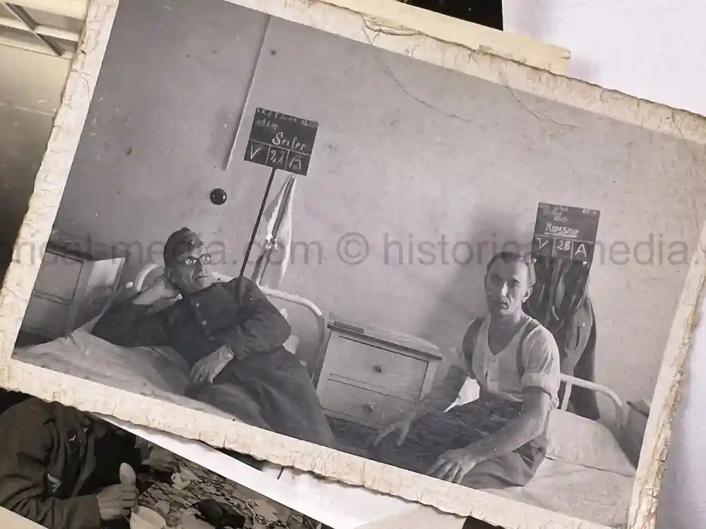 WWII GERMAN ARMY PHOTO GROUPING