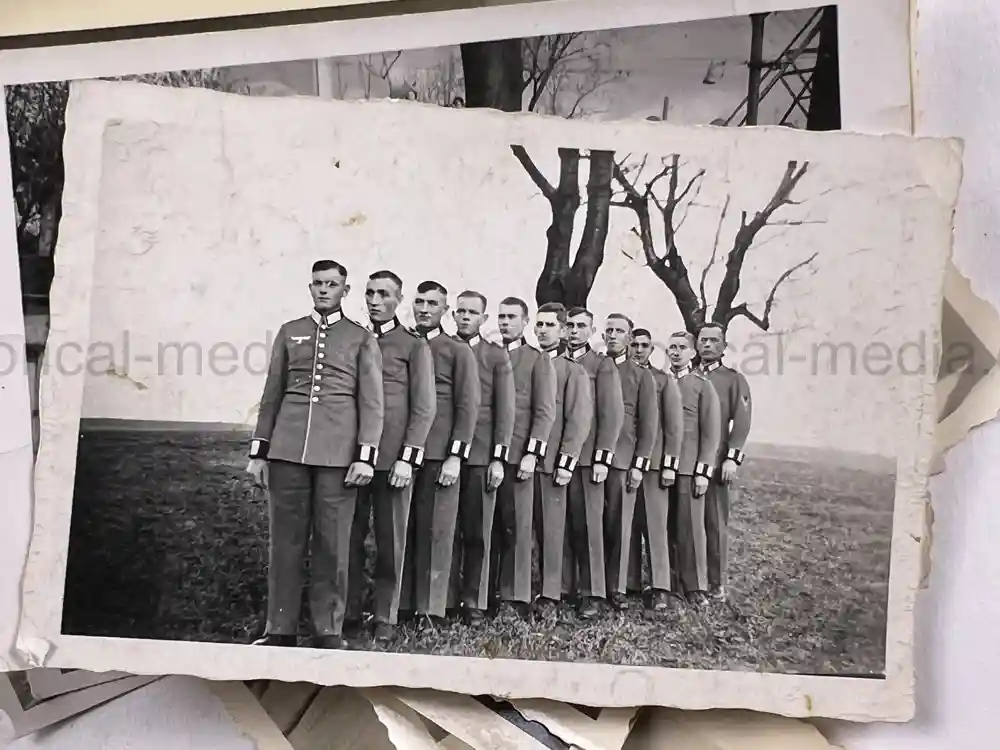 WWII GERMAN ARMY PHOTO GROUPING