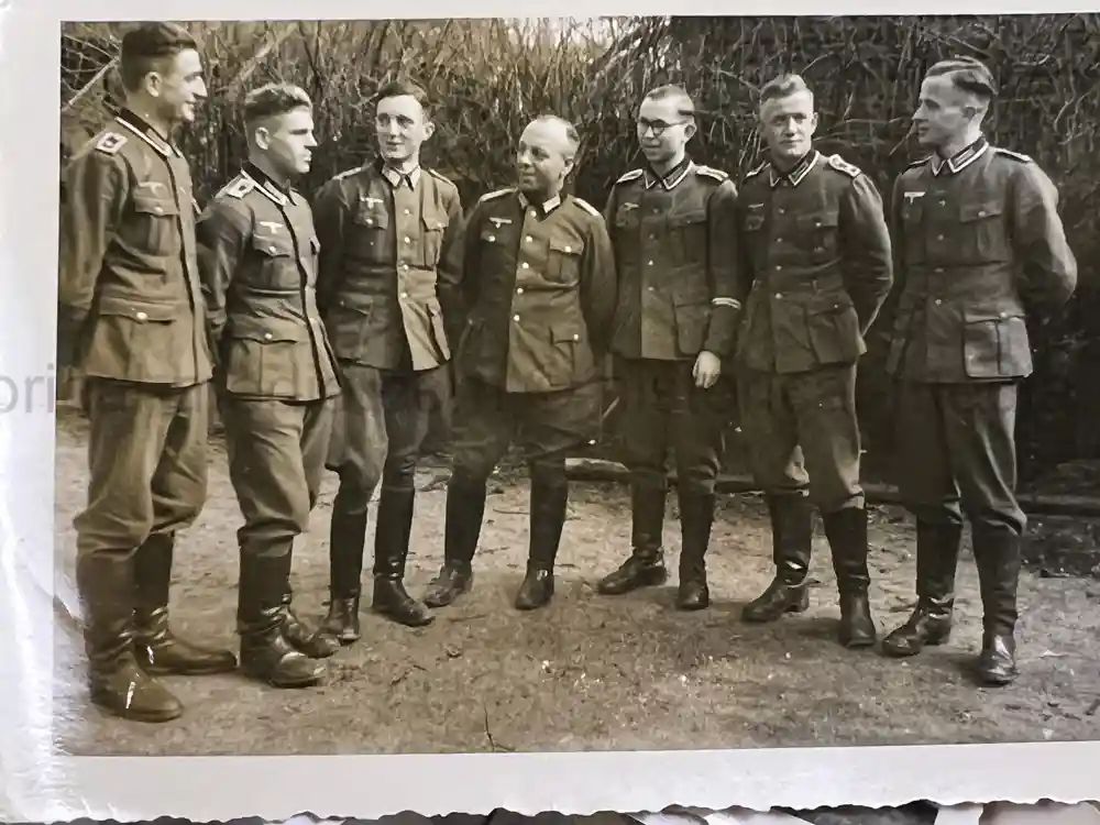 WWII GERMAN ARMY PHOTO GROUPING