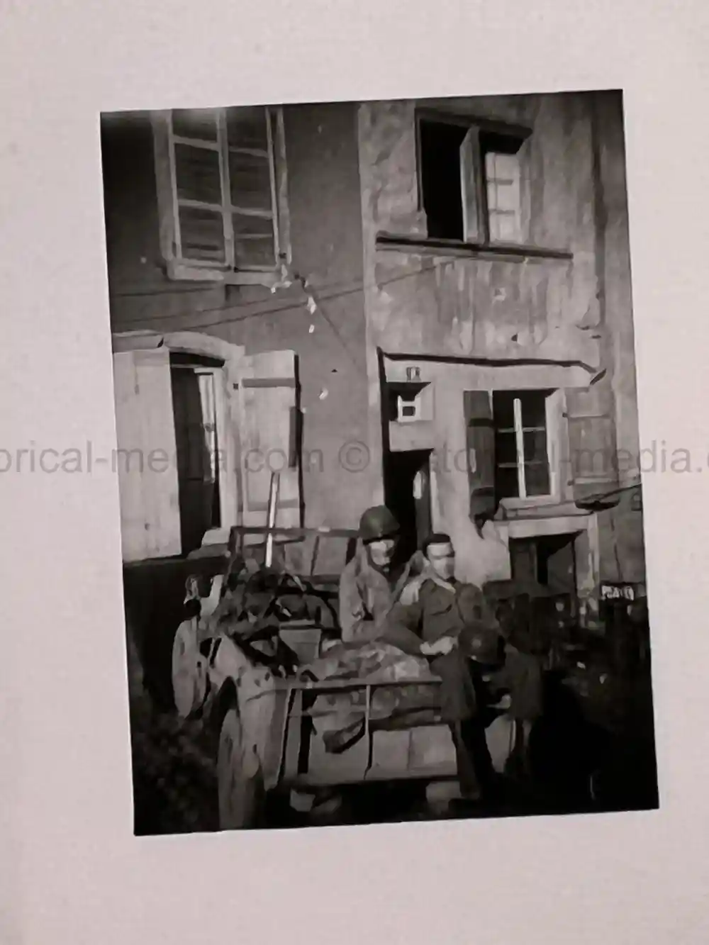 US WWII PHOTO GROUPING - FRANCE, GERMANY 1944-45 US WWII PHOTO GROUPING - FRANCE, GERMANY 1944-45