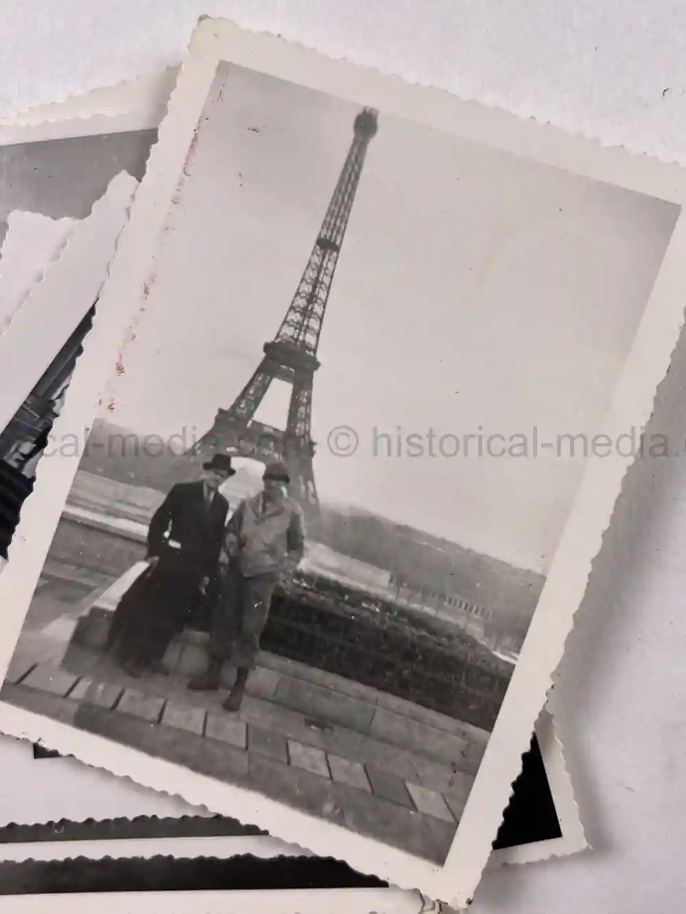 US WWII PHOTO GROUPING - FRANCE, GERMANY 1944-45 US WWII PHOTO GROUPING - FRANCE, GERMANY 1944-45