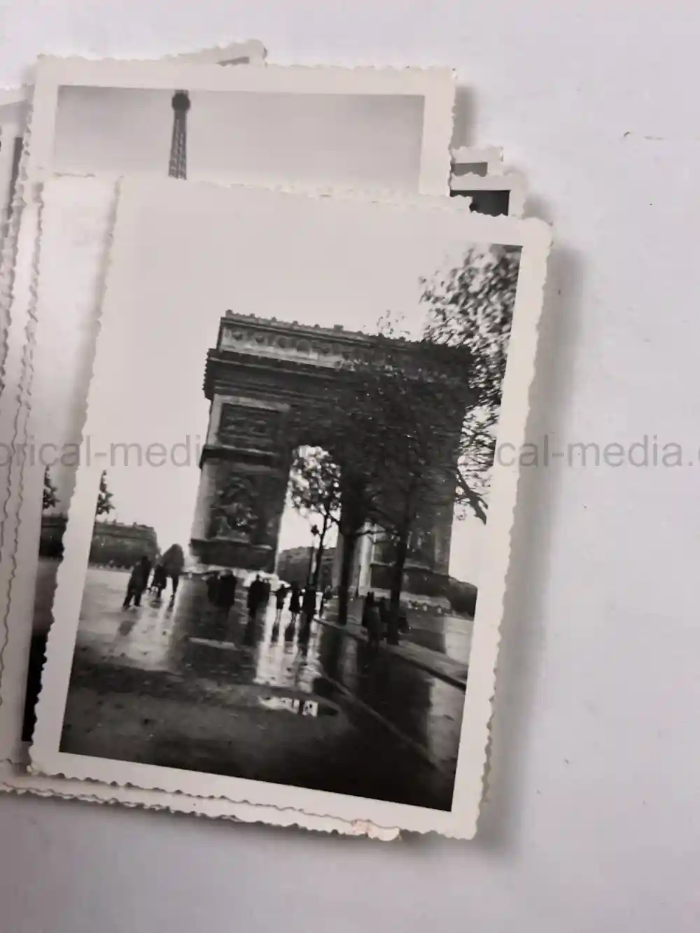 US WWII PHOTO GROUPING - FRANCE, GERMANY 1944-45 US WWII PHOTO GROUPING - FRANCE, GERMANY 1944-45