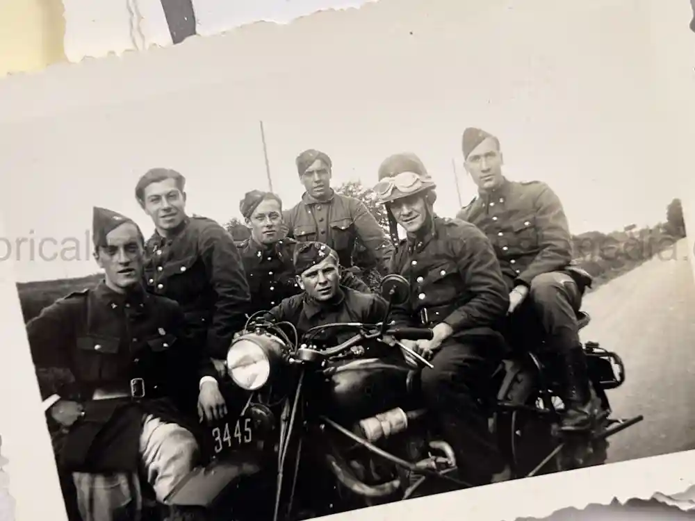 US WWII PHOTO GROUPING - FRANCE, GERMANY 1944-45 US WWII PHOTO GROUPING - FRANCE, GERMANY 1944-45