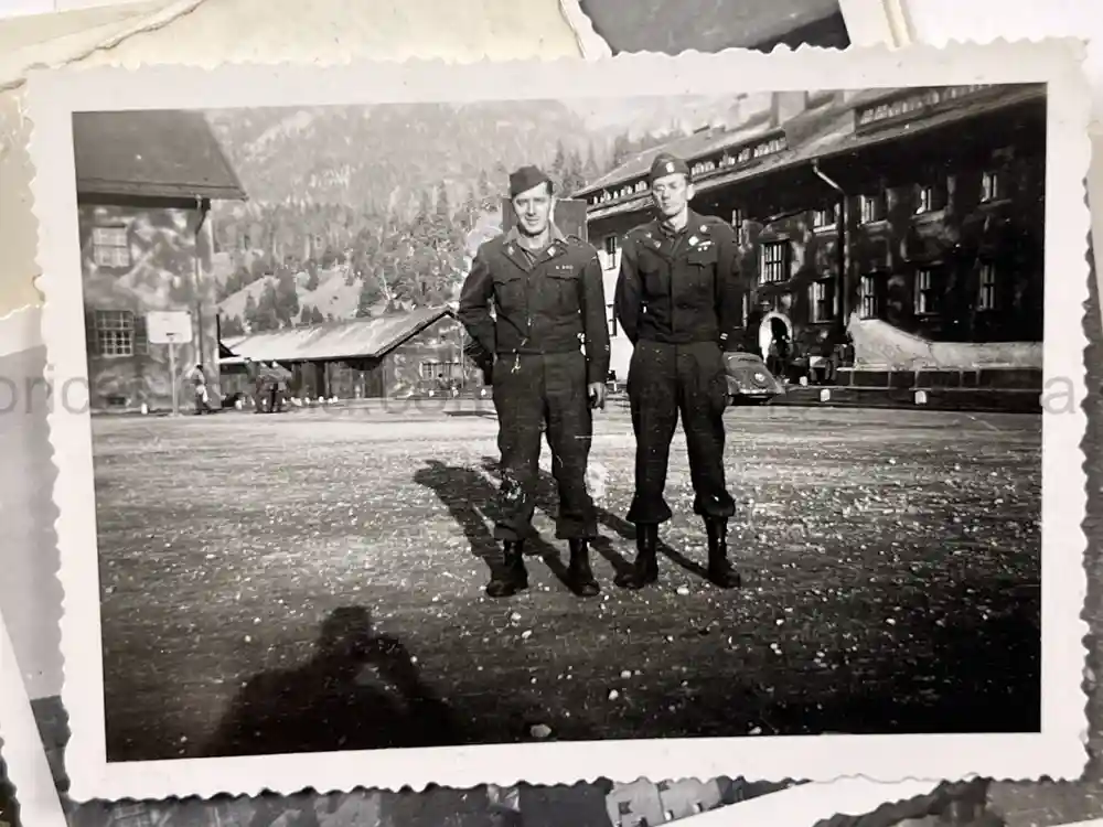 US WWII PHOTO GROUPING - FRANCE, GERMANY 1944-45 US WWII PHOTO GROUPING - FRANCE, GERMANY 1944-45