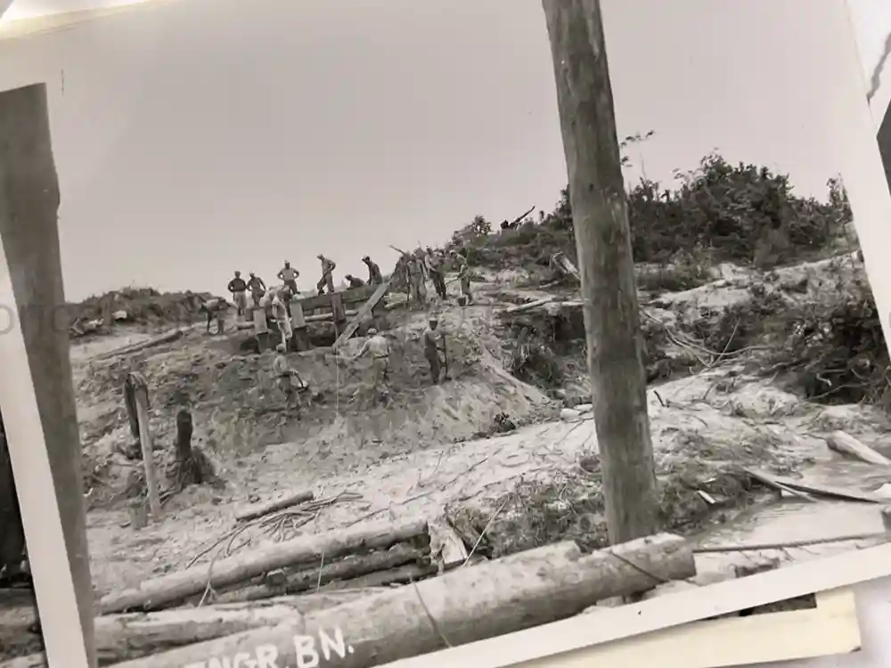 US WWII PHOTO GROUPING - FRANCE, GERMANY 1944-45 US WWII PHOTO GROUPING - FRANCE, GERMANY 1944-45