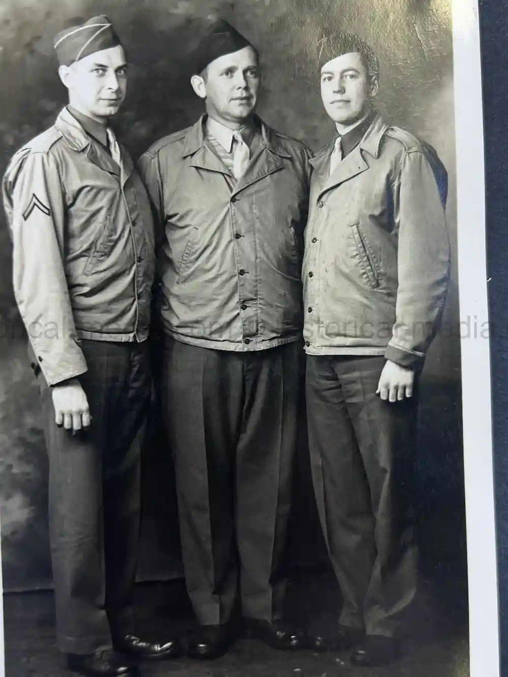 US WWII PHOTO ALBUM - ENGLAND, FRANCE, GERMANY - NICE! US WWII PHOTO ALBUM - ENGLAND, FRANCE, GERMANY - NICE! US WWII PHOTO ALBUM - ENGLAND, FRANCE, GERMANY - NICE! US WWII PHOTO ALBUM - ENGLAND, FRANCE, GERMANY - NICE!