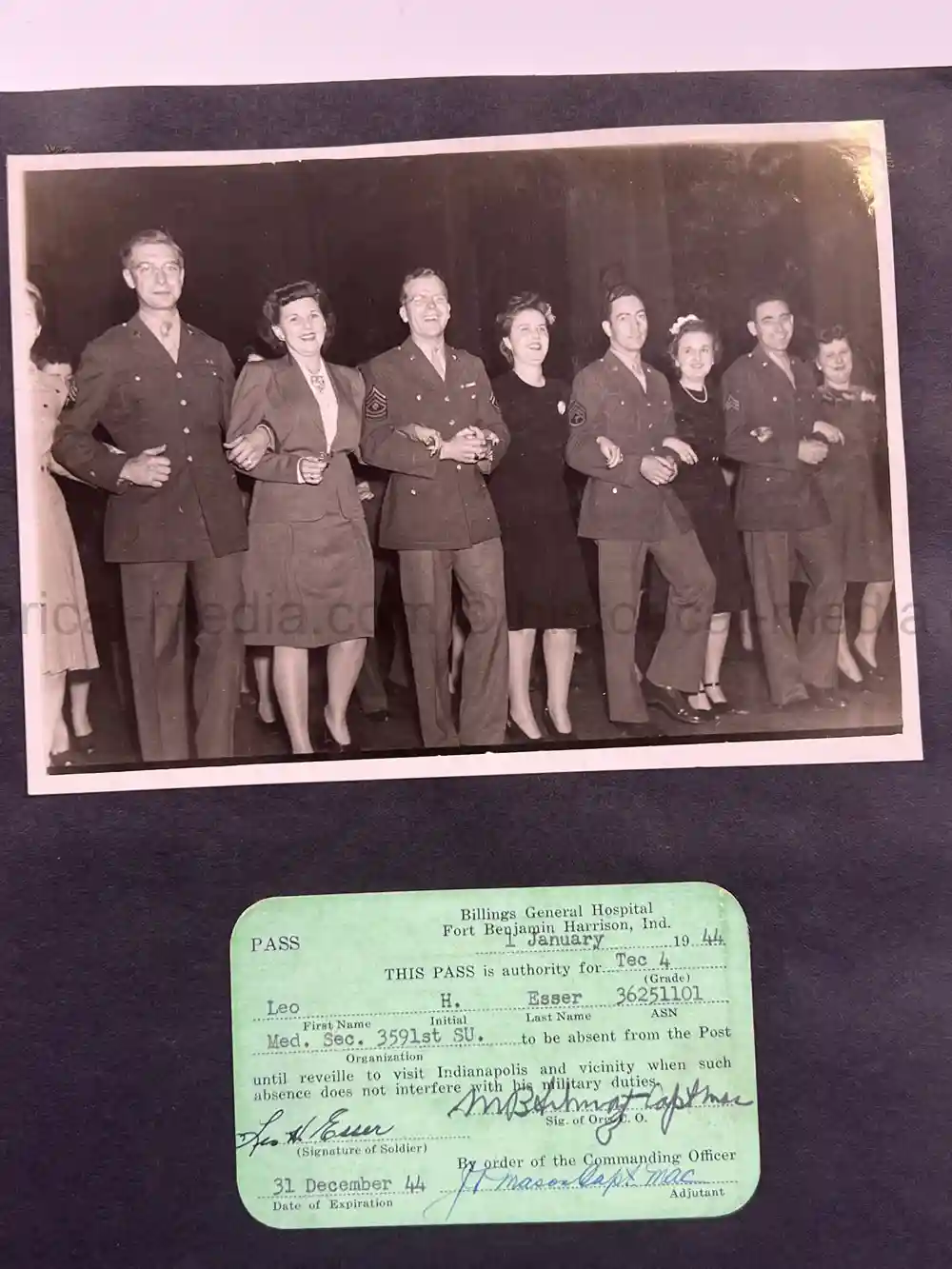 US WWII PHOTO ALBUM - ENGLAND, FRANCE, GERMANY - NICE! US WWII PHOTO ALBUM - ENGLAND, FRANCE, GERMANY - NICE! US WWII PHOTO ALBUM - ENGLAND, FRANCE, GERMANY - NICE! US WWII PHOTO ALBUM - ENGLAND, FRANCE, GERMANY - NICE!