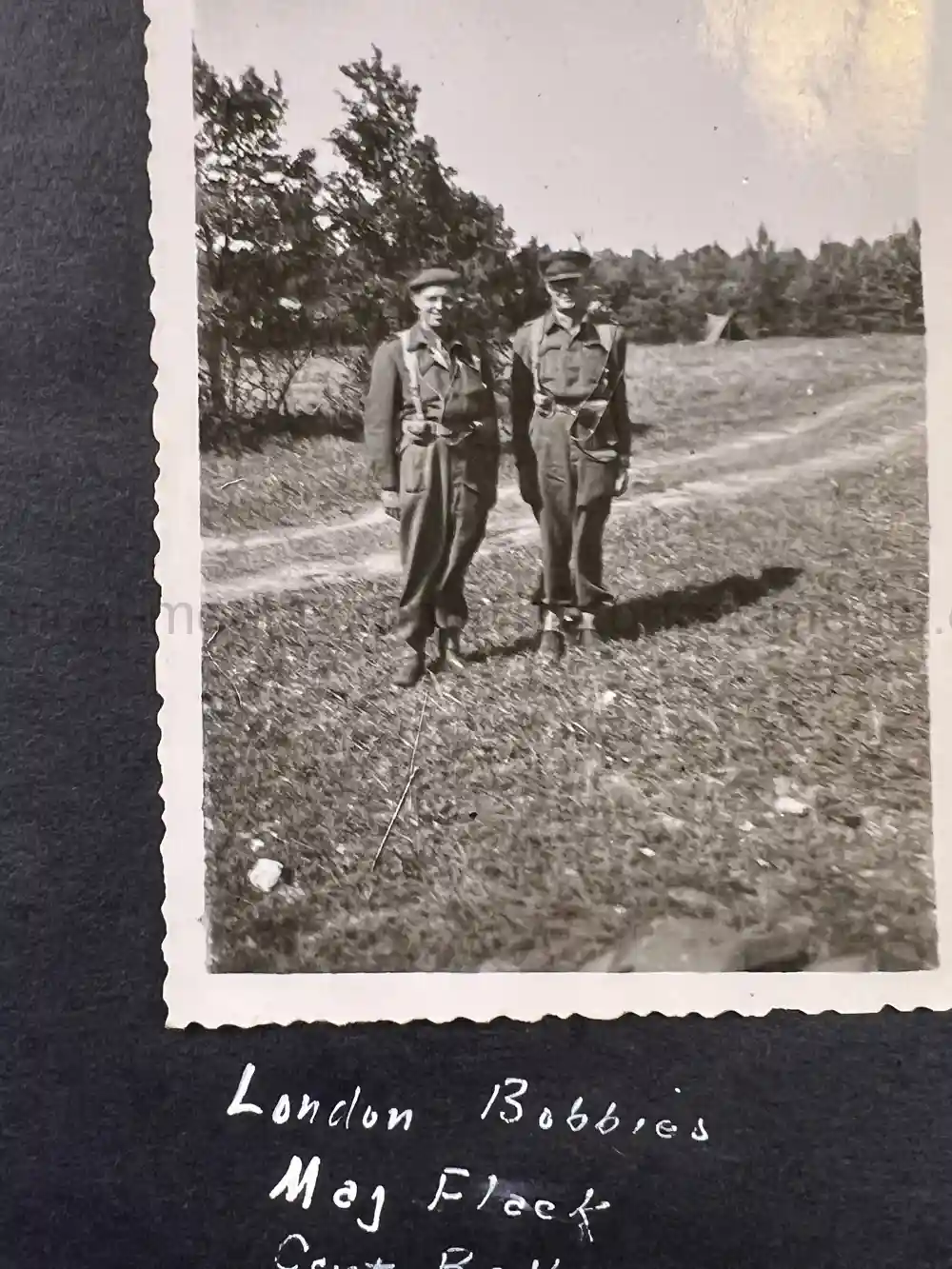 US WWII PHOTO ALBUM - ENGLAND, FRANCE, GERMANY - NICE! US WWII PHOTO ALBUM - ENGLAND, FRANCE, GERMANY - NICE! US WWII PHOTO ALBUM - ENGLAND, FRANCE, GERMANY - NICE! US WWII PHOTO ALBUM - ENGLAND, FRANCE, GERMANY - NICE!