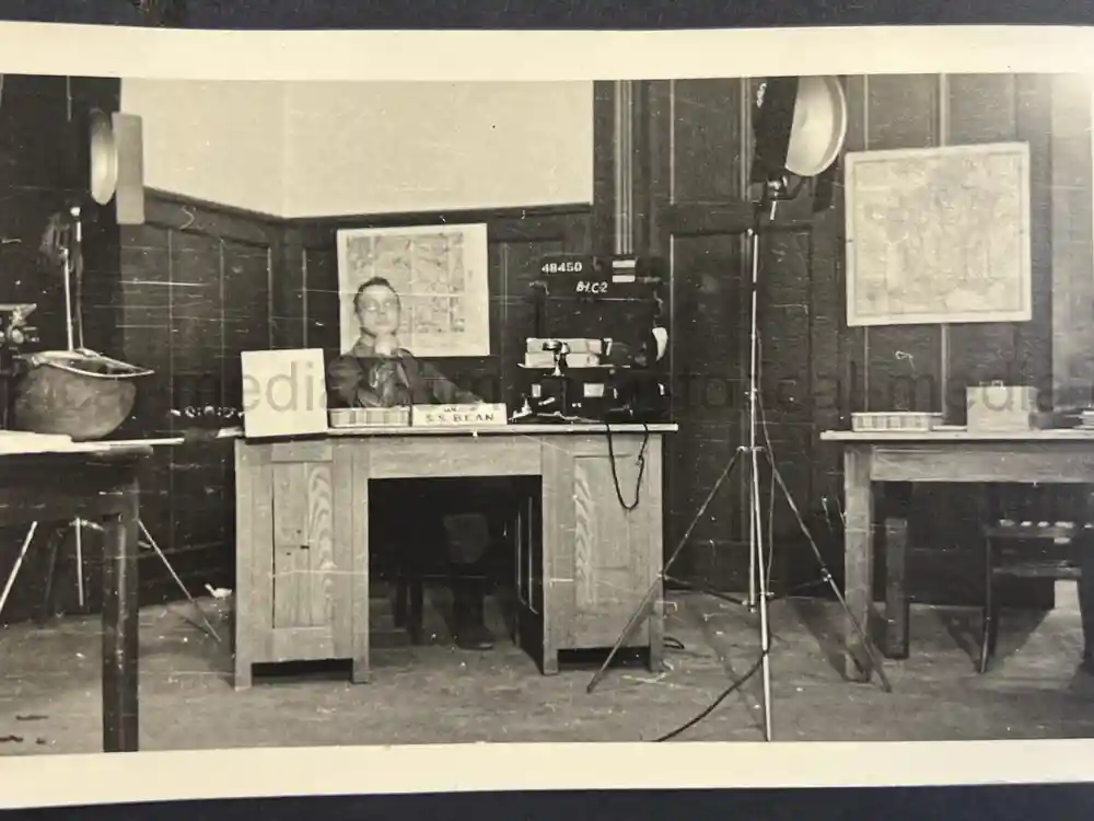 US WWII PHOTO ALBUM - ENGLAND, FRANCE, GERMANY - NICE! US WWII PHOTO ALBUM - ENGLAND, FRANCE, GERMANY - NICE! US WWII PHOTO ALBUM - ENGLAND, FRANCE, GERMANY - NICE! US WWII PHOTO ALBUM - ENGLAND, FRANCE, GERMANY - NICE!