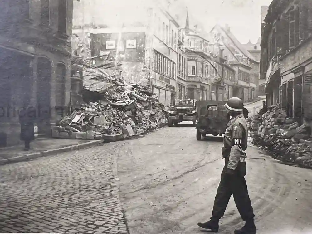 US WWII PHOTO ALBUM - ENGLAND, FRANCE, GERMANY - NICE! US WWII PHOTO ALBUM - ENGLAND, FRANCE, GERMANY - NICE! US WWII PHOTO ALBUM - ENGLAND, FRANCE, GERMANY - NICE! US WWII PHOTO ALBUM - ENGLAND, FRANCE, GERMANY - NICE!