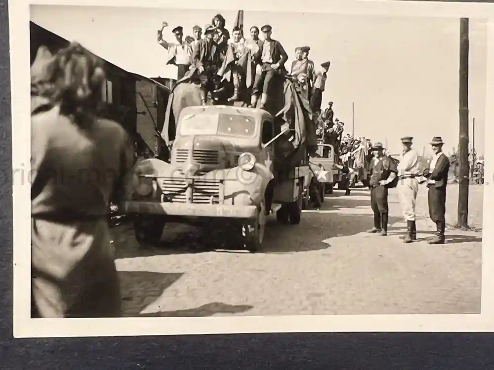 US WWII PHOTO ALBUM - ENGLAND, FRANCE, GERMANY - NICE! US WWII PHOTO ALBUM - ENGLAND, FRANCE, GERMANY - NICE! US WWII PHOTO ALBUM - ENGLAND, FRANCE, GERMANY - NICE! US WWII PHOTO ALBUM - ENGLAND, FRANCE, GERMANY - NICE!