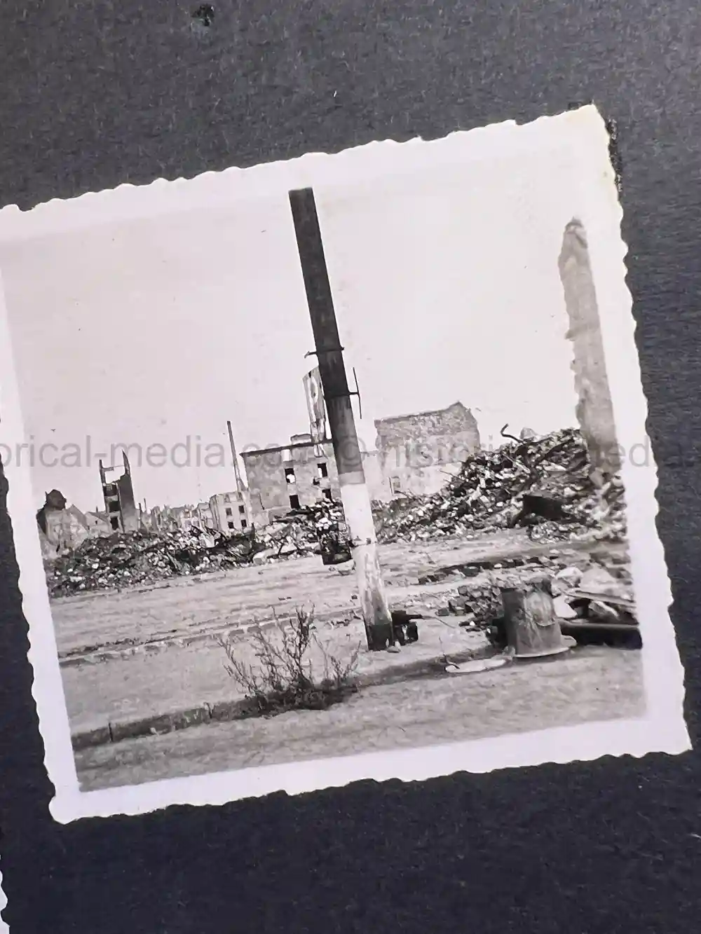 US WWII PHOTO ALBUM - ENGLAND, FRANCE, GERMANY - NICE! US WWII PHOTO ALBUM - ENGLAND, FRANCE, GERMANY - NICE! US WWII PHOTO ALBUM - ENGLAND, FRANCE, GERMANY - NICE! US WWII PHOTO ALBUM - ENGLAND, FRANCE, GERMANY - NICE!