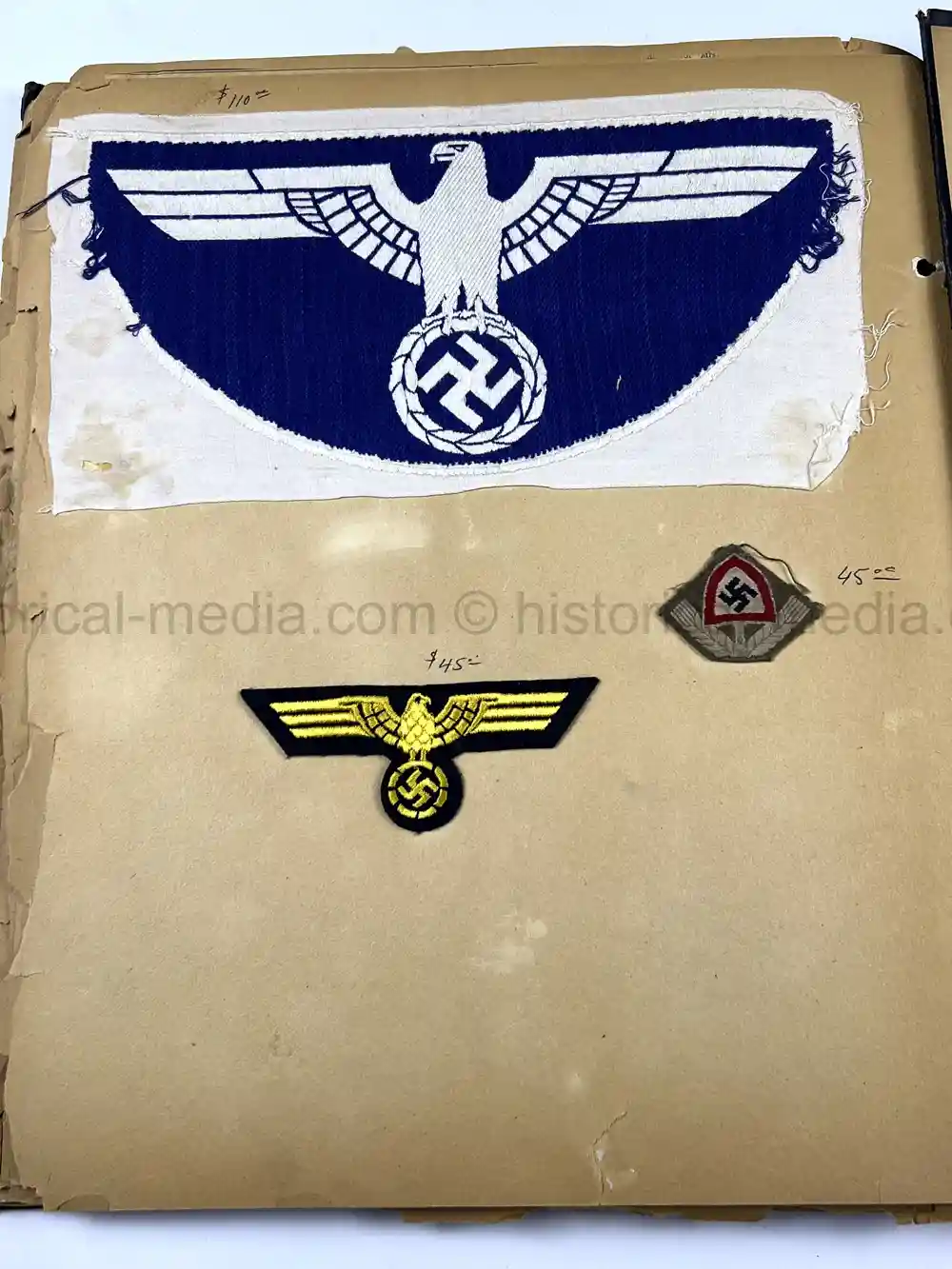 US WWII GI'S PHOTO ALBUM - 16th ARMORED DIVISION - GERMAN INSIGNIA