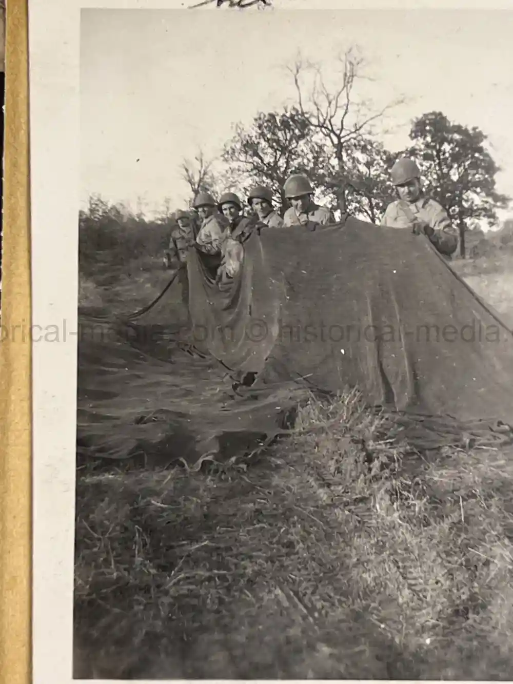 US WWII GI'S PHOTO ALBUM - 16th ARMORED DIVISION - GERMAN INSIGNIA