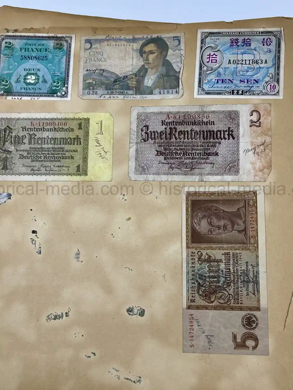 US WWII GI'S PHOTO ALBUM - 16th ARMORED DIVISION - GERMAN INSIGNIA