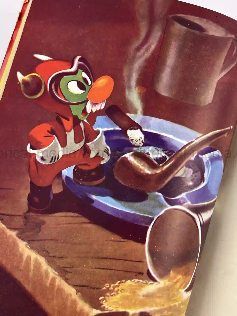 RARE FIRST EDITION WARTIME DISNEY BOOK - THE GREMLINS by ROALD DAHL