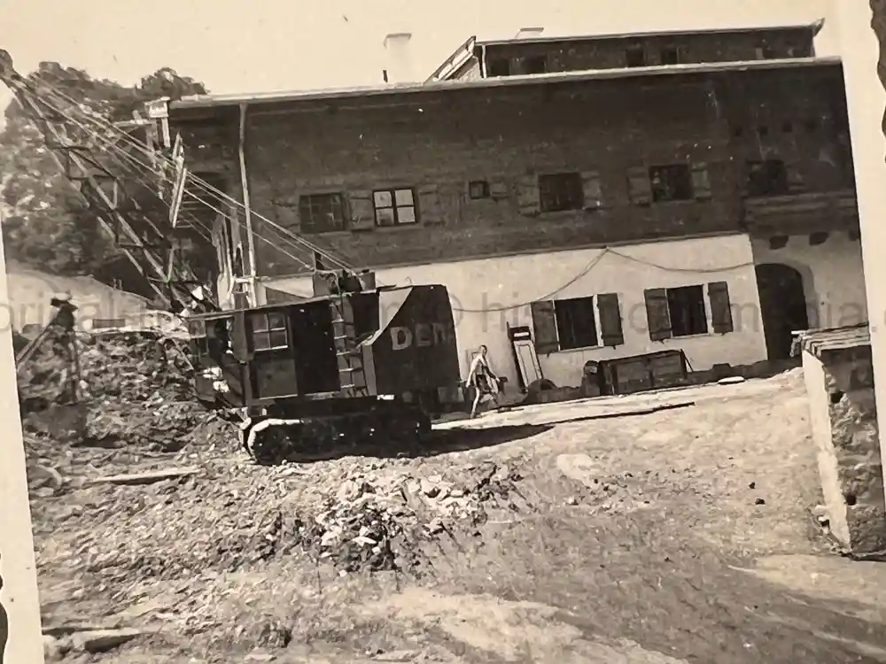 GEBIRGSJÄGER & NÜRNBERG RALLY PHOTO ALBUM - HITLER PHOTOS