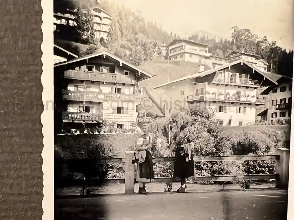 GEBIRGSJÄGER & NÜRNBERG RALLY PHOTO ALBUM - HITLER PHOTOS