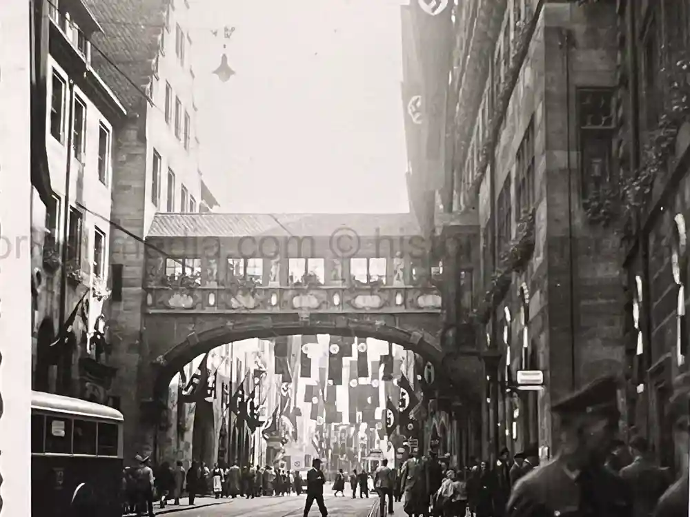 GEBIRGSJÄGER & NÜRNBERG RALLY PHOTO ALBUM - HITLER PHOTOS