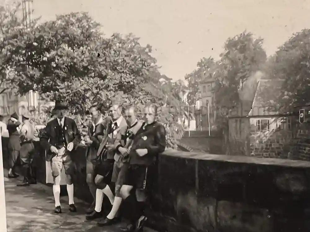 GEBIRGSJÄGER & NÜRNBERG RALLY PHOTO ALBUM - HITLER PHOTOS