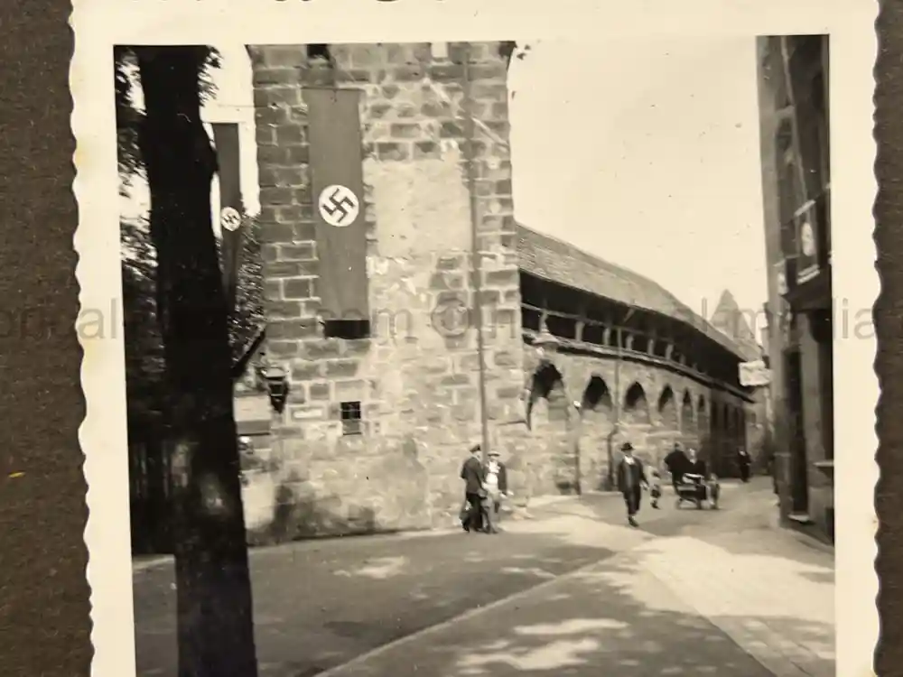 GEBIRGSJÄGER & NÜRNBERG RALLY PHOTO ALBUM - HITLER PHOTOS