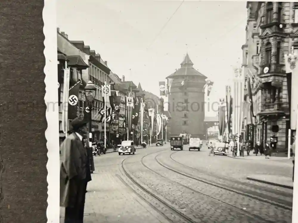 GEBIRGSJÄGER & NÜRNBERG RALLY PHOTO ALBUM - HITLER PHOTOS
