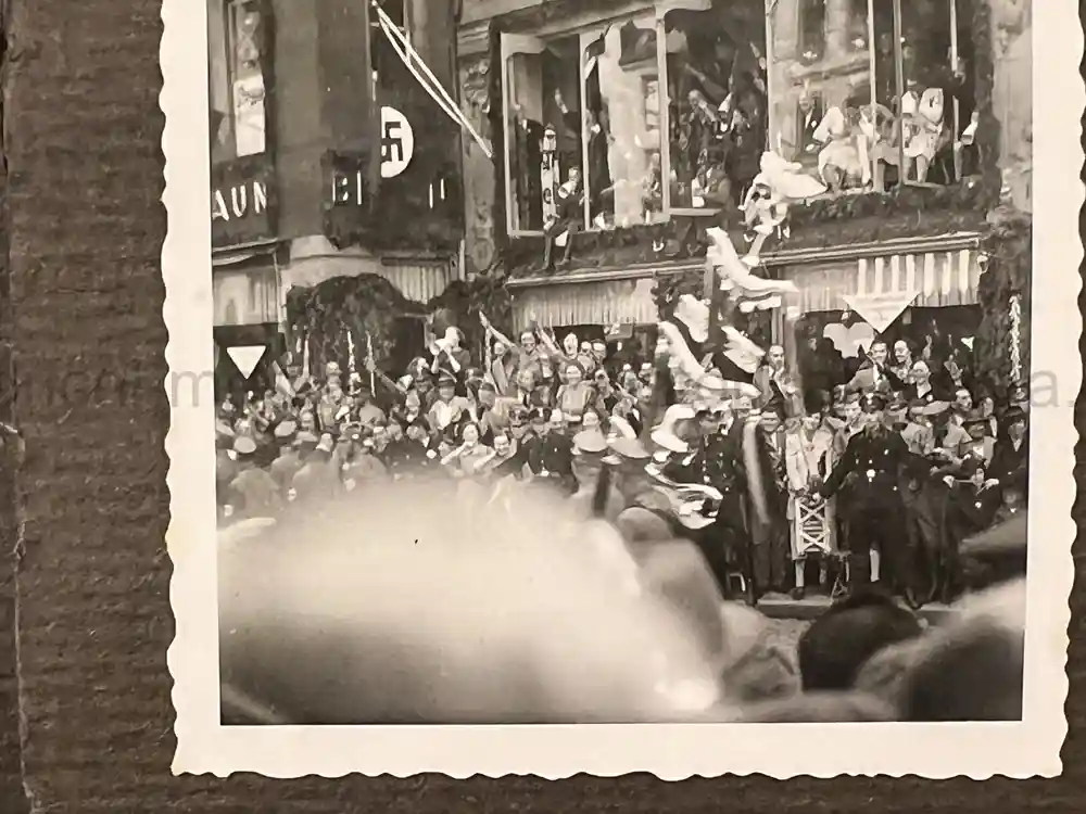 GEBIRGSJÄGER & NÜRNBERG RALLY PHOTO ALBUM - HITLER PHOTOS