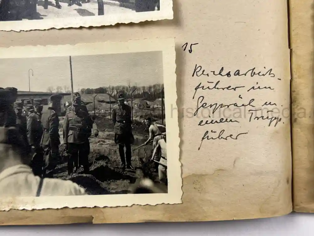 GERMAN WWII ARMY PHOTOGRAPHER'S SAMPLE ALBUM GROUPING - PANZERJÄGER-ABTEILUNG 24 - POLAND, RUSSIA, KRIM GERMAN WWII ARMY PHOTOGRAPHER'S SAMPLE ALBUM GROUPING - PANZERJÄGER-ABTEILUNG 24 - POLAND, RUSSIA, KRIM