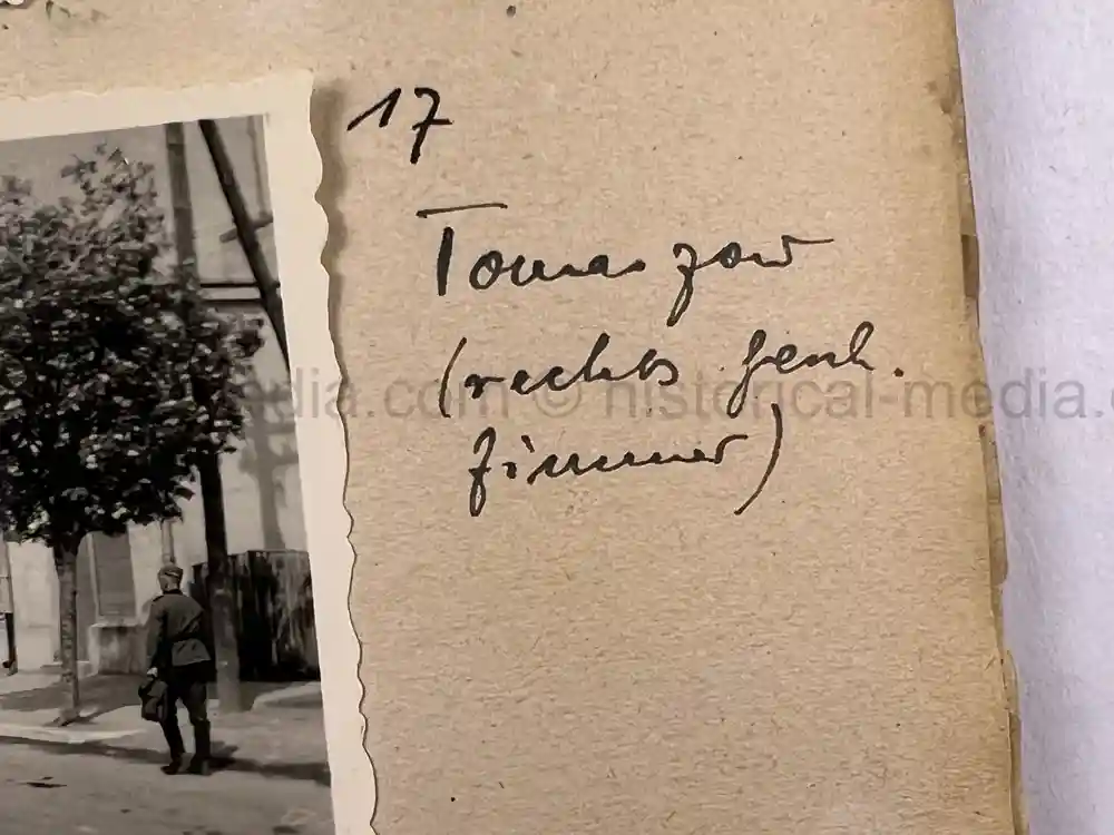 GERMAN WWII ARMY PHOTOGRAPHER'S SAMPLE ALBUM GROUPING - PANZERJÄGER-ABTEILUNG 24 - POLAND, RUSSIA, KRIM GERMAN WWII ARMY PHOTOGRAPHER'S SAMPLE ALBUM GROUPING - PANZERJÄGER-ABTEILUNG 24 - POLAND, RUSSIA, KRIM