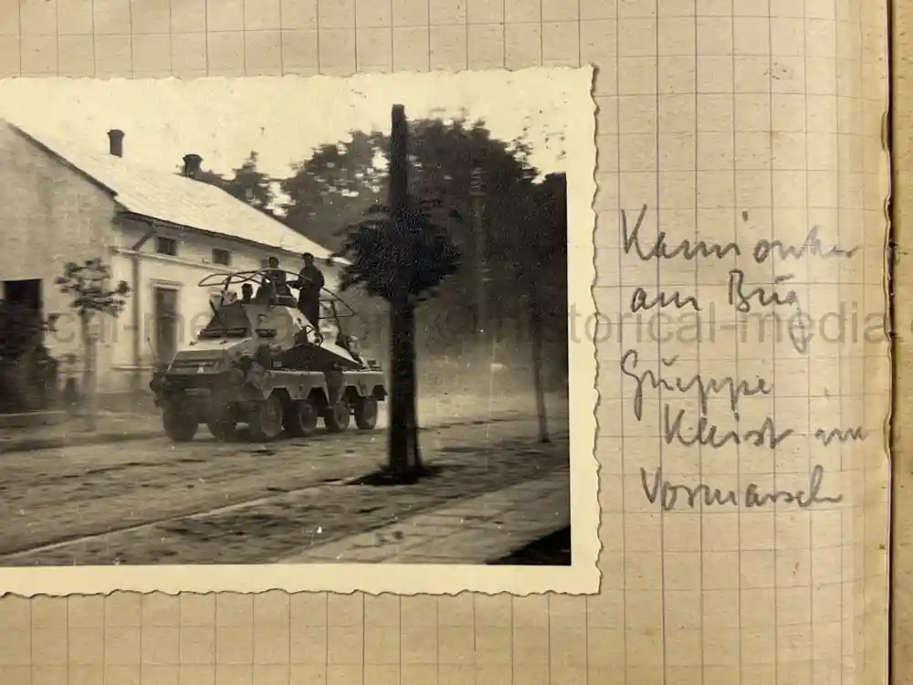 GERMAN WWII ARMY PHOTOGRAPHER'S SAMPLE ALBUM GROUPING - PANZERJÄGER-ABTEILUNG 24 - POLAND, RUSSIA, KRIM GERMAN WWII ARMY PHOTOGRAPHER'S SAMPLE ALBUM GROUPING - PANZERJÄGER-ABTEILUNG 24 - POLAND, RUSSIA, KRIM