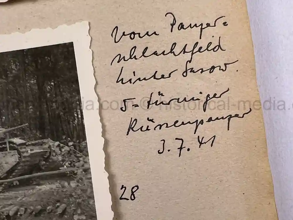 GERMAN WWII ARMY PHOTOGRAPHER'S SAMPLE ALBUM GROUPING - PANZERJÄGER-ABTEILUNG 24 - POLAND, RUSSIA, KRIM GERMAN WWII ARMY PHOTOGRAPHER'S SAMPLE ALBUM GROUPING - PANZERJÄGER-ABTEILUNG 24 - POLAND, RUSSIA, KRIM