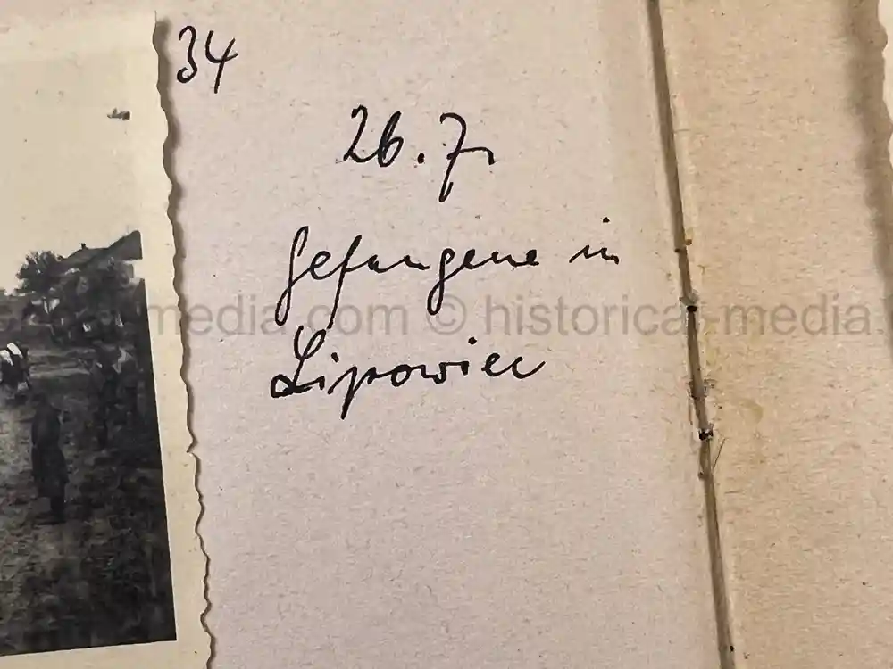 GERMAN WWII ARMY PHOTOGRAPHER'S SAMPLE ALBUM GROUPING - PANZERJÄGER-ABTEILUNG 24 - POLAND, RUSSIA, KRIM GERMAN WWII ARMY PHOTOGRAPHER'S SAMPLE ALBUM GROUPING - PANZERJÄGER-ABTEILUNG 24 - POLAND, RUSSIA, KRIM