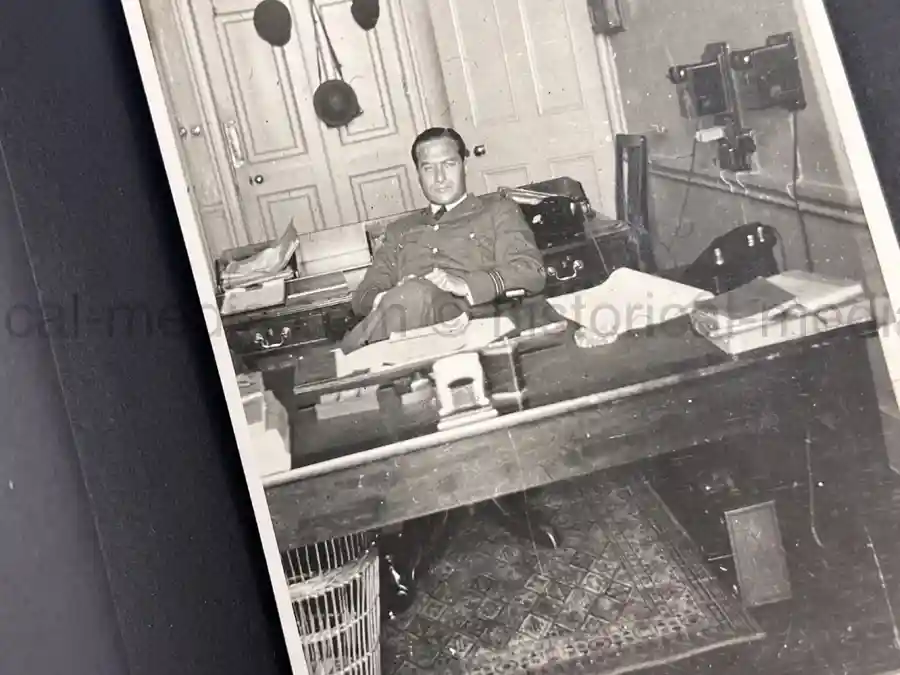 RAF BATTLE OF BRITAIN PHOTO ALBUM - PERSONAL ALBUM OF ROBERT WRIGHT - PERSONAL ASSISTANT TO HUGH DOWDING!