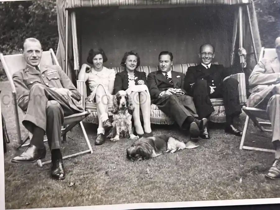 RAF BATTLE OF BRITAIN PHOTO ALBUM - PERSONAL ALBUM OF ROBERT WRIGHT - PERSONAL ASSISTANT TO HUGH DOWDING!