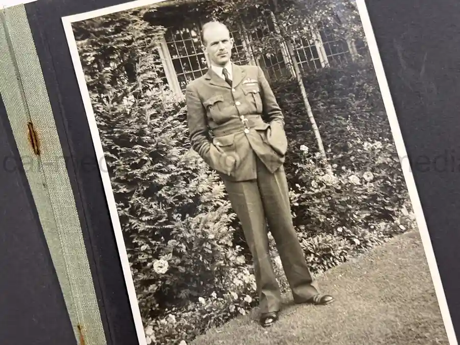RAF BATTLE OF BRITAIN PHOTO ALBUM - PERSONAL ALBUM OF ROBERT WRIGHT - PERSONAL ASSISTANT TO HUGH DOWDING!