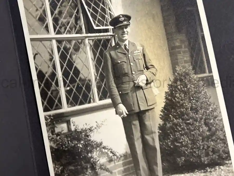 RAF BATTLE OF BRITAIN PHOTO ALBUM - PERSONAL ALBUM OF ROBERT WRIGHT - PERSONAL ASSISTANT TO HUGH DOWDING!