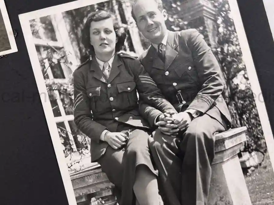 RAF BATTLE OF BRITAIN PHOTO ALBUM - PERSONAL ALBUM OF ROBERT WRIGHT - PERSONAL ASSISTANT TO HUGH DOWDING!