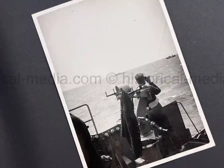 RAF BATTLE OF BRITAIN PHOTO ALBUM - PERSONAL ALBUM OF ROBERT WRIGHT - PERSONAL ASSISTANT TO HUGH DOWDING!