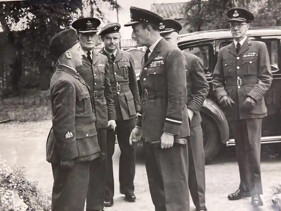 RAF BATTLE OF BRITAIN PHOTO ALBUM - PERSONAL ALBUM OF ROBERT WRIGHT - PERSONAL ASSISTANT TO HUGH DOWDING!