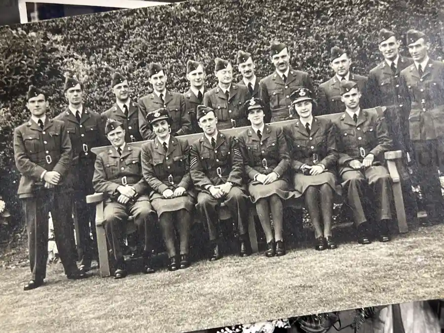 RAF BATTLE OF BRITAIN PHOTO ALBUM - PERSONAL ALBUM OF ROBERT WRIGHT - PERSONAL ASSISTANT TO HUGH DOWDING!