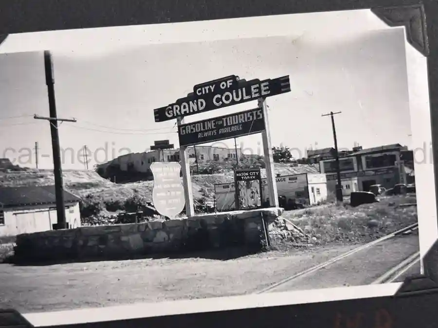 US WWII AIR CORPS PHOTO ALBUM - 31st FIGHTER SQUADRON - MASSIVE!